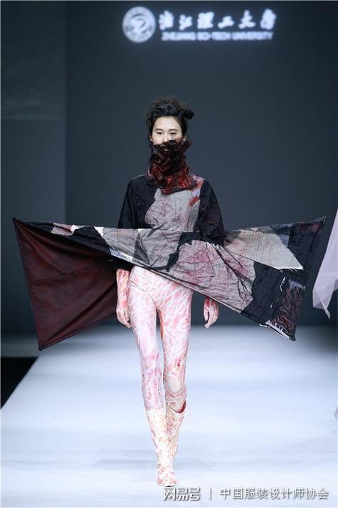 浙江理工大学服装学院2018届服装与服饰设计毕业作品发布会
