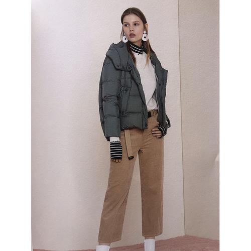 石家庄领姿服饰 产品展厅 >唯简服装批发公司 春季时尚女装